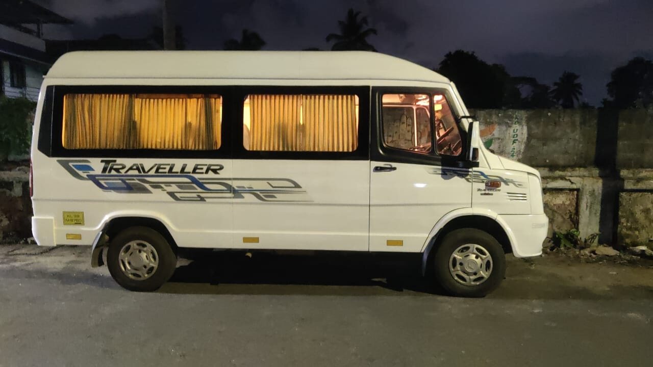 Tempo Traveller — 9–26 seats